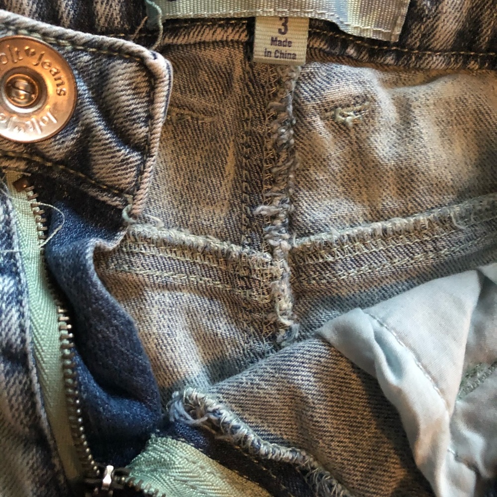 Studded shorts - Picture 2 of 2
